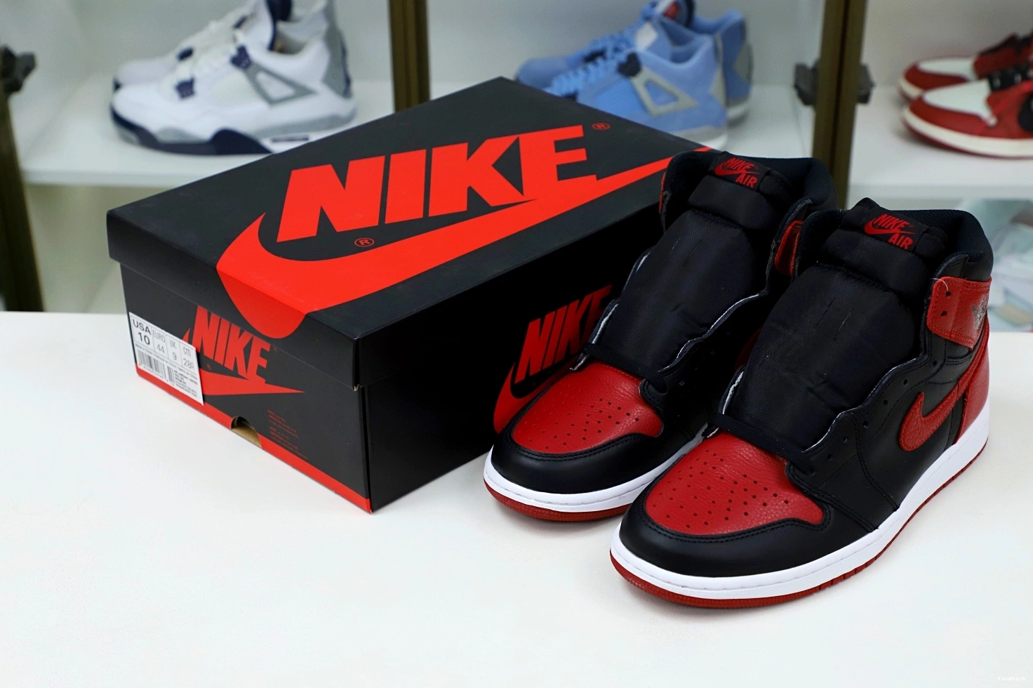 AIR HIGH RETRO JORDAN 'BRED' 1 OG 1207